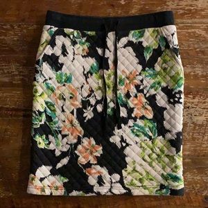 Anthropologie Lilka floral quilted pencil skirt Black Medium POCKETS